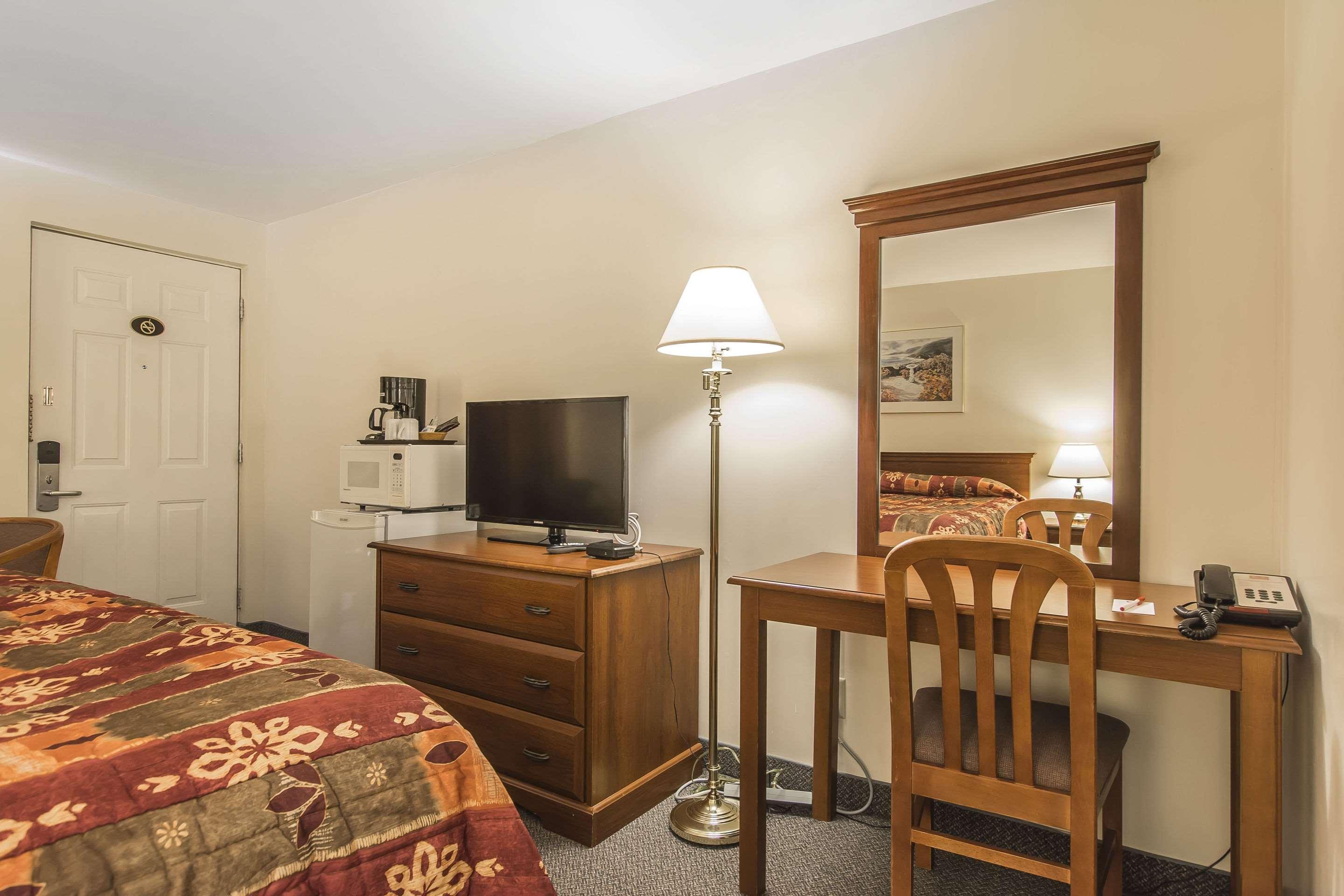 Econo Lodge Inn & Suites Saint John Zewnętrze zdjęcie